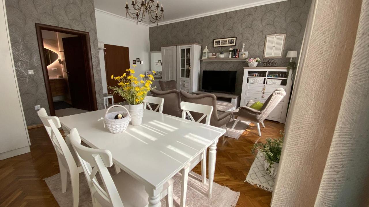 Old Town Apartment Ana ซีบิว ภายนอก รูปภาพ